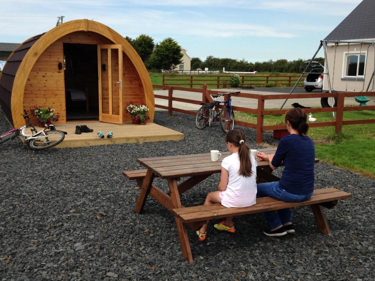 キルキー Emlagh, Self Catering Glamping Podsヴィラ エクステリア 写真
